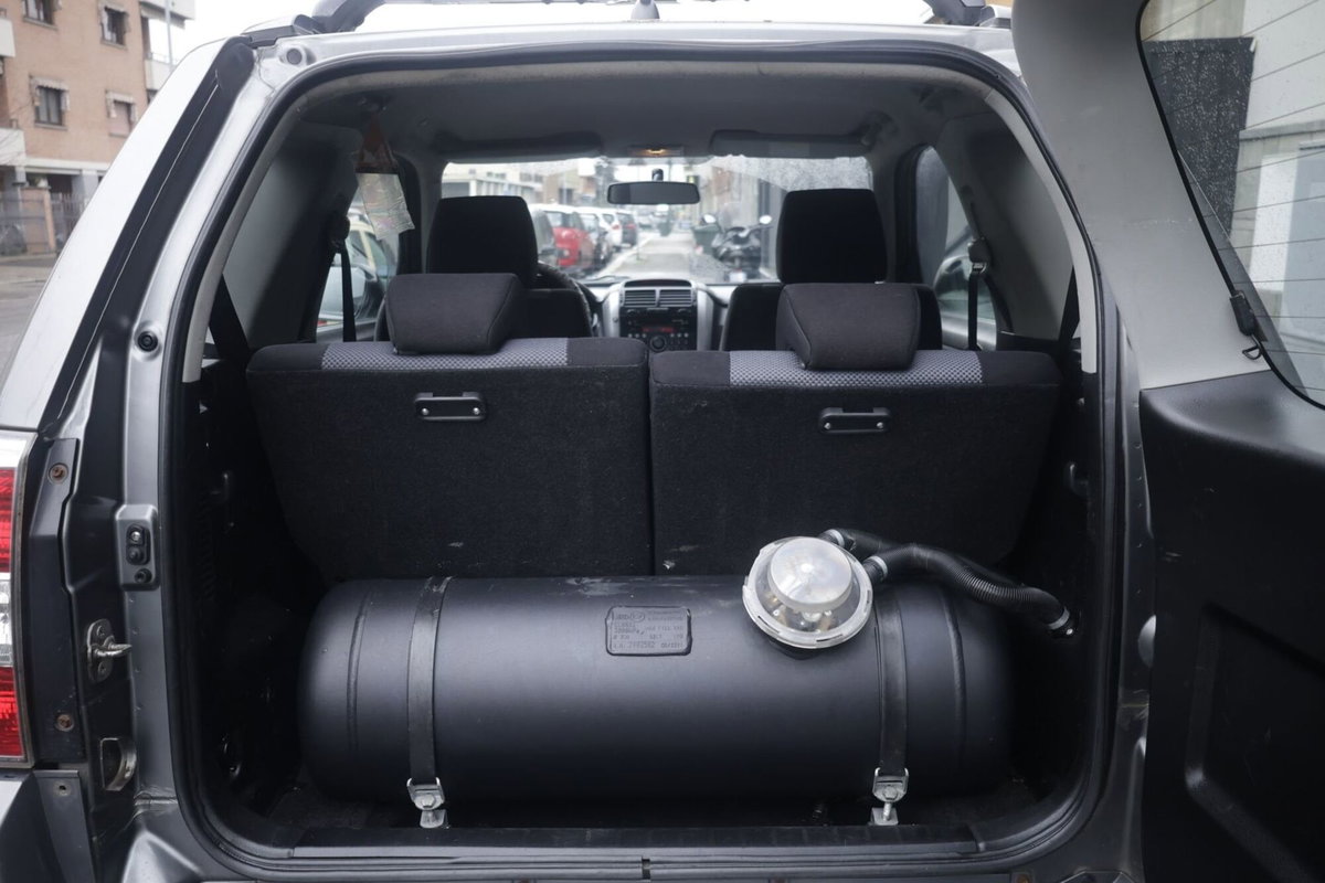 Suzuki Grand Vitara 1.6 16V 3 porte Offroad (19)
