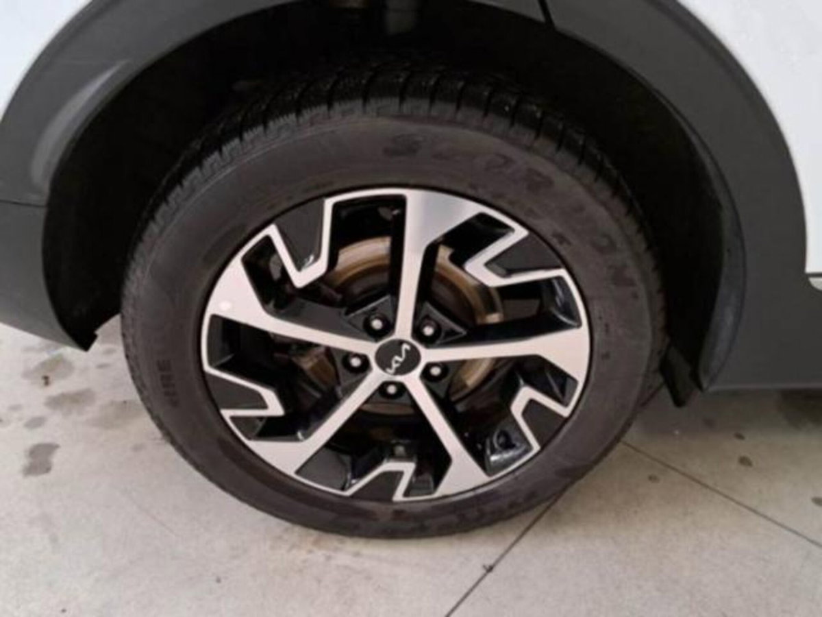 Kia Sportage 1.6 TGDi HEV AT Style (6)