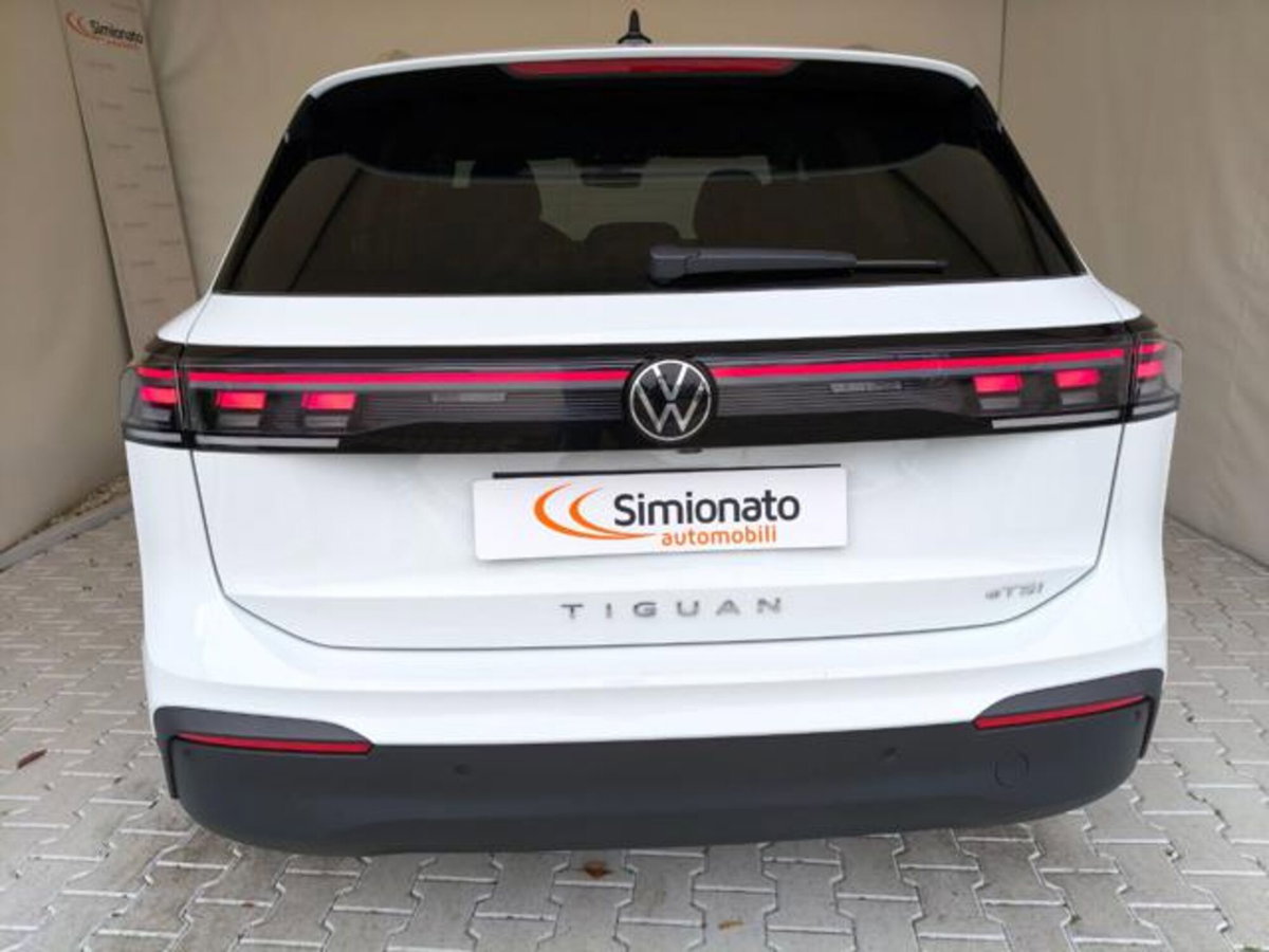Volkswagen Tiguan 1.5 etsi Edition 130cv dsg (5)