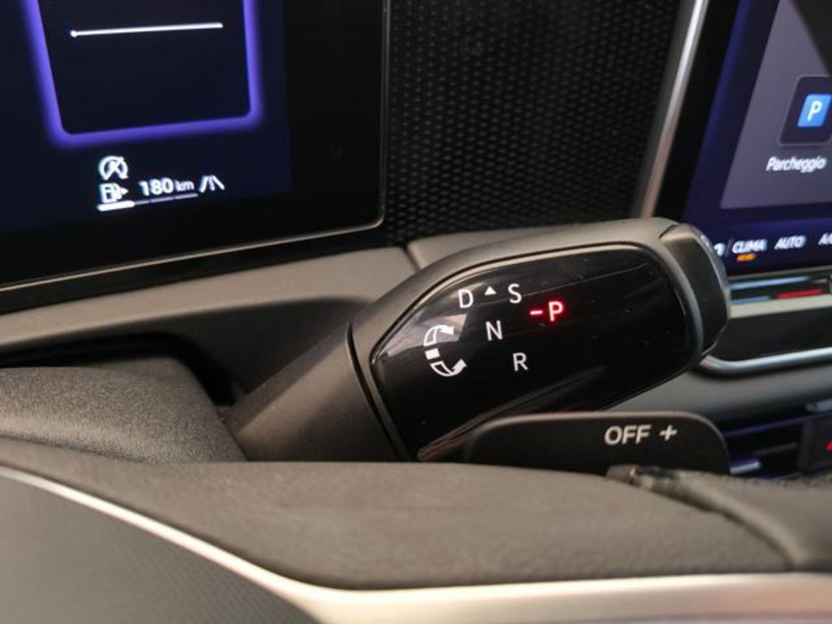 Volkswagen Tiguan 1.5 etsi Edition 130cv dsg (19)