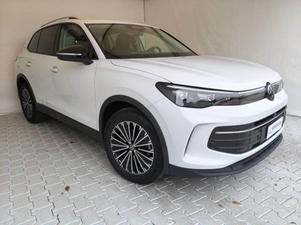 Volkswagen Tiguan 1.5 etsi Edition 130cv dsg (3)