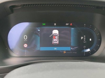 Volvo XC40 2.0 b4 Plus Black Edition auto (11)