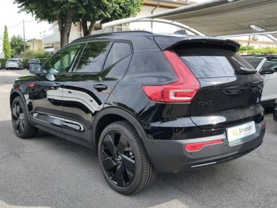Volvo XC40 2.0 b4 Plus Black Edition auto (6)