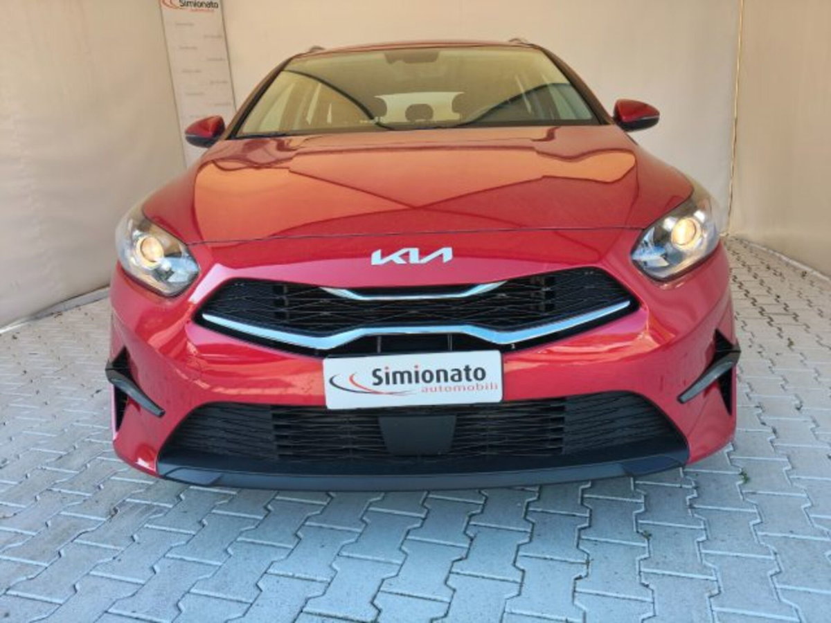 Kia Ceed Sport Wagon 1.6 CRDi 136 CV MHEV SW Business (2)