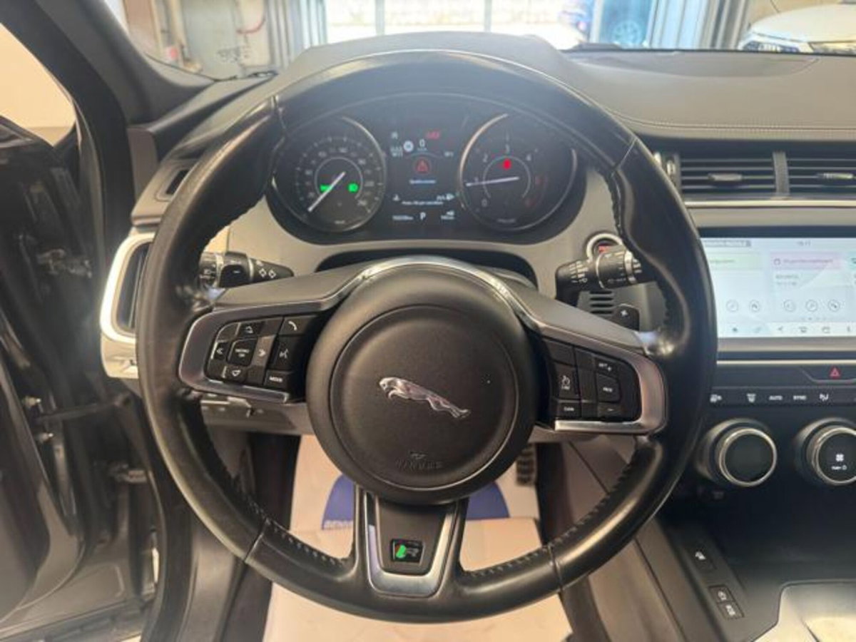 Jaguar E-Pace 2.0D 150 CV AWD aut. R-Dynamic S (11)