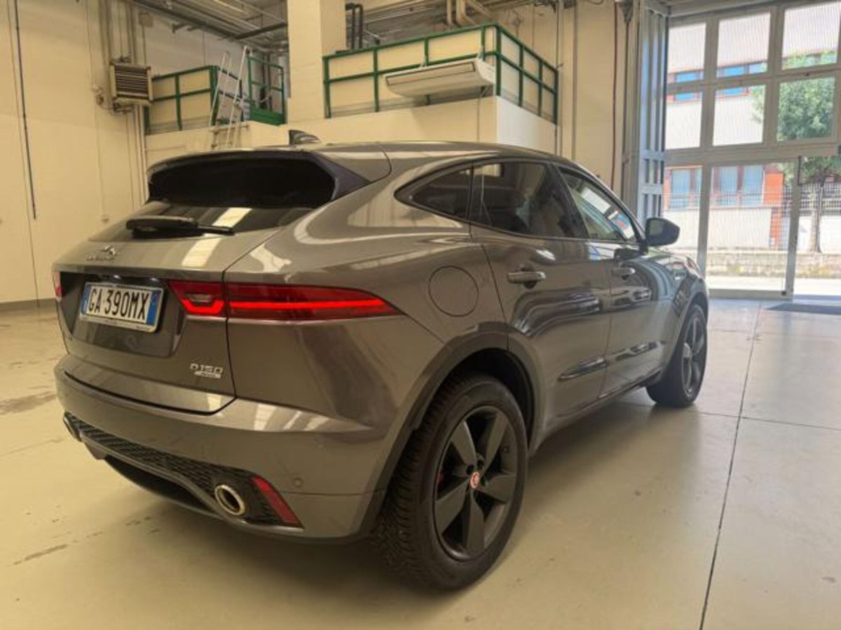 Jaguar E-Pace 2.0D 150 CV AWD aut. R-Dynamic S (4)