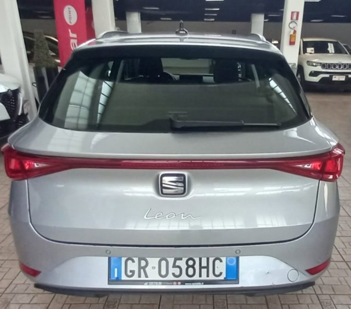 SEAT Leon ST Sportstourer 2.0 TDI 150 CV 4Drive DSG Business (3)