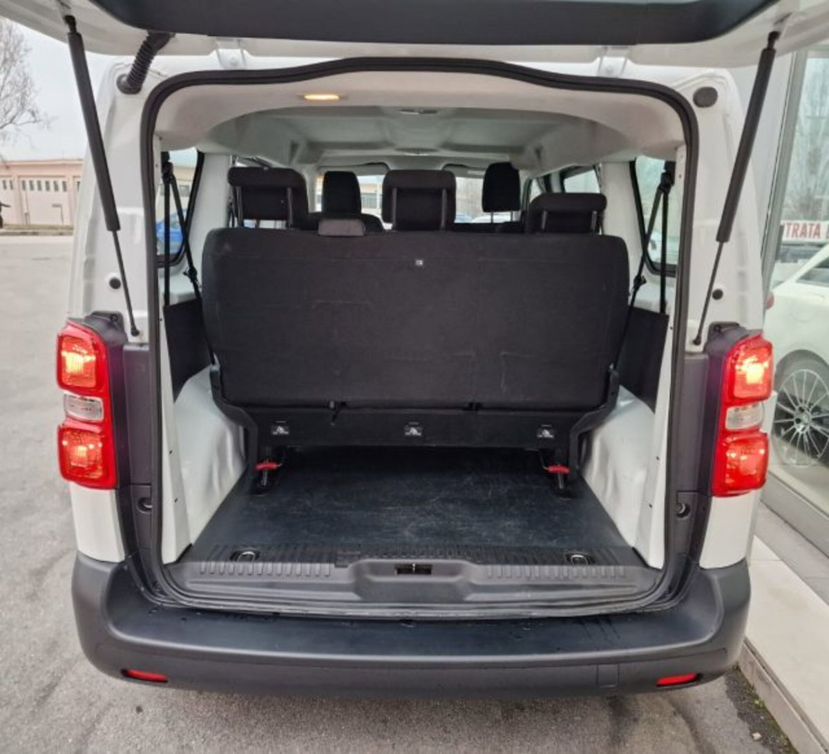 Opel Vivaro 1.5 Diesel 100CV S&S PL-TN M (4)