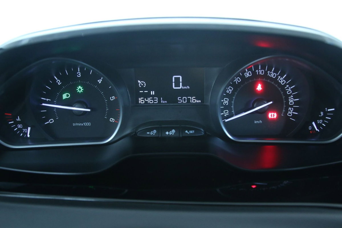 Peugeot 208 75 5 porte Active (11)