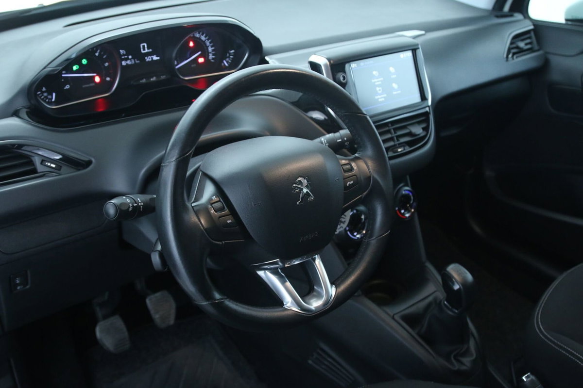 Peugeot 208 75 5 porte Active (19)