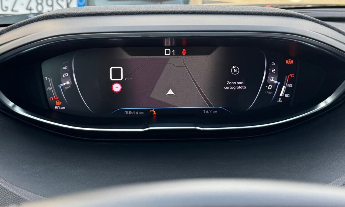Peugeot 5008 1.5 bluehdi Allure Pack s&s 130cv eat8 (11)