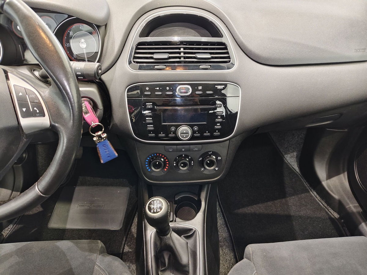 Fiat Punto 1.3 MJT II S&S 95 CV 5 porte Lounge (15)
