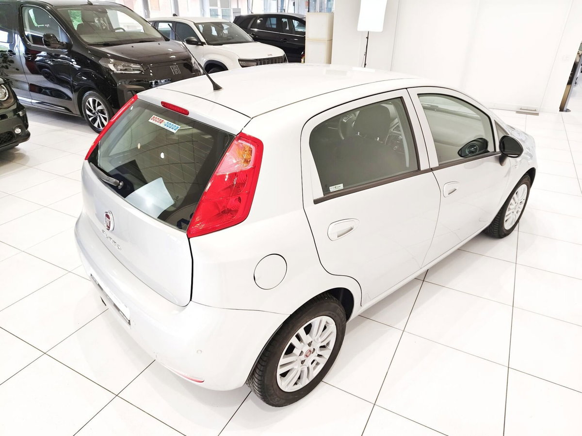 Fiat Punto 1.3 MJT II S&S 95 CV 5 porte Lounge (3)