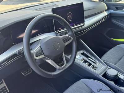 Volkswagen Golf 1.5 eTSI 150 CV EVO ACT DSG R-Line (7)