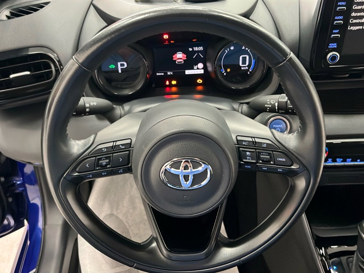 Toyota Yaris 1.5 Hybrid 5 porte Lounge (13)