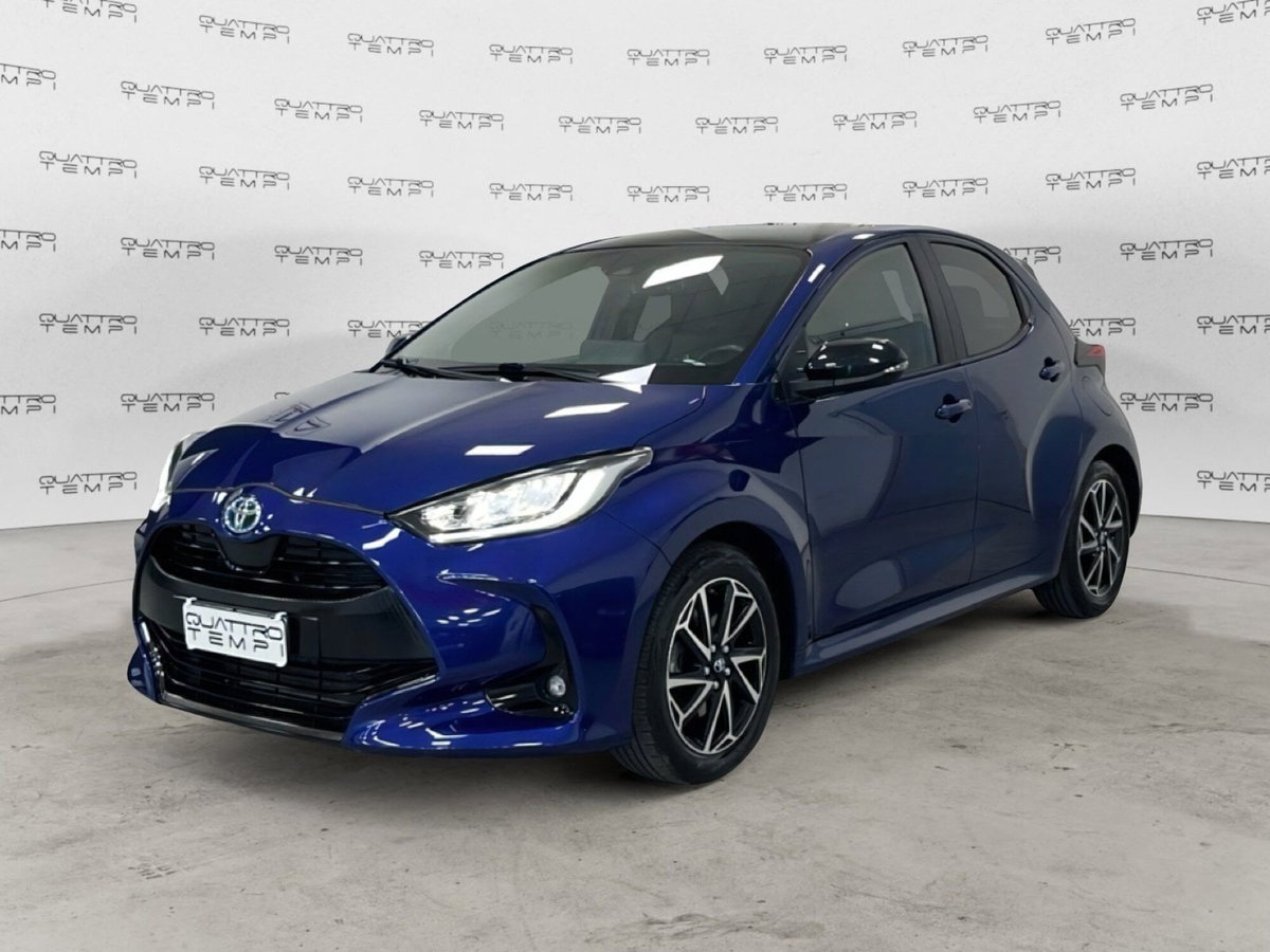 Toyota Yaris 1.5 Hybrid 5 porte Lounge (3)
