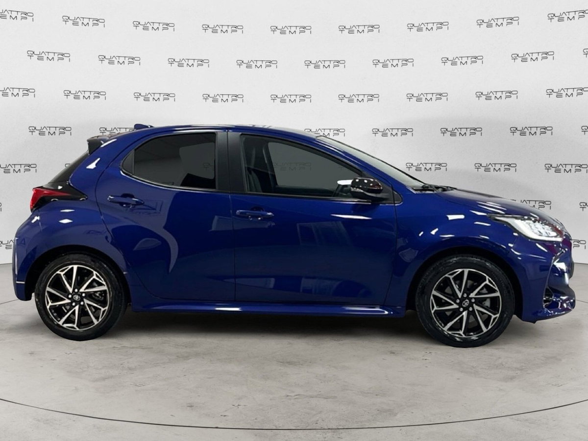 Toyota Yaris 1.5 Hybrid 5 porte Lounge (4)