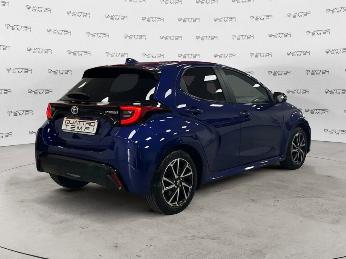 Toyota Yaris 1.5 Hybrid 5 porte Lounge (5)
