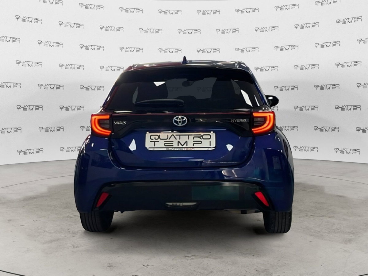 Toyota Yaris 1.5 Hybrid 5 porte Lounge (6)