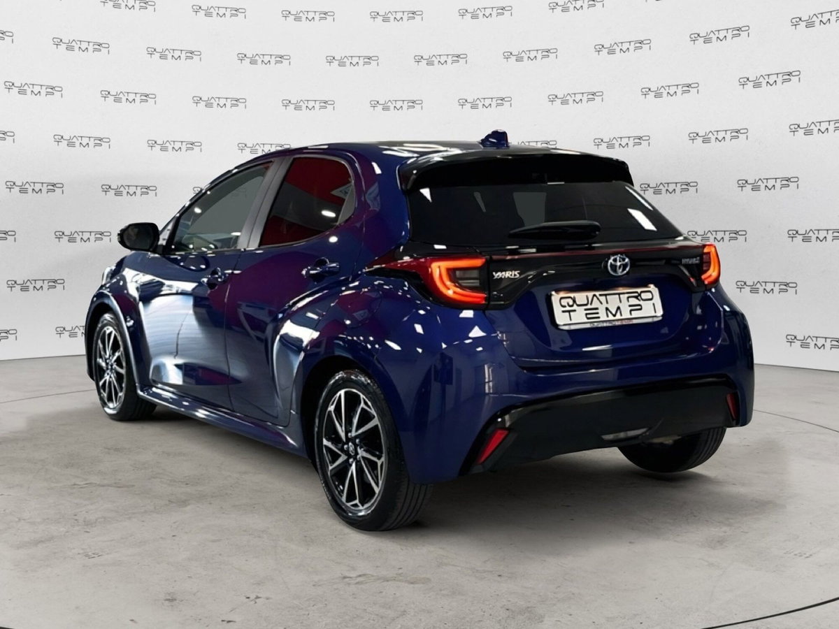 Toyota Yaris 1.5 Hybrid 5 porte Lounge (7)