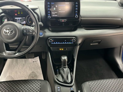 Toyota Yaris 1.5 Hybrid 5 porte Lounge (9)