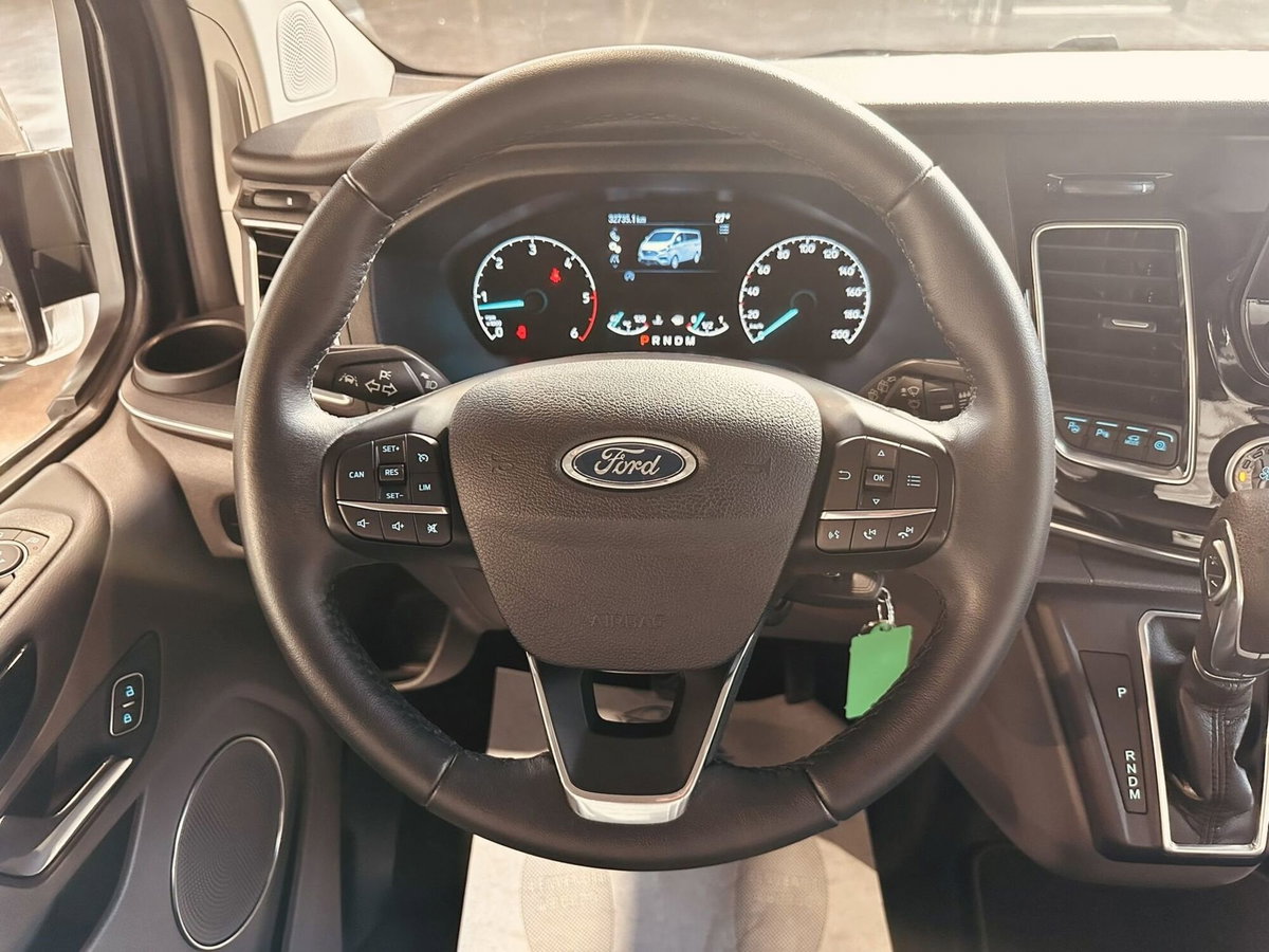 Ford Tourneo Custom 320 2.0 EcoBlue 130CV PC c/sollev. Titanium (9)