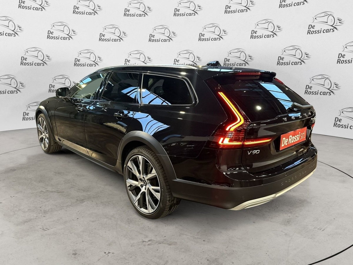 Volvo V90 Cross Country B5 (d) AWD automatico Ultimate (4)
