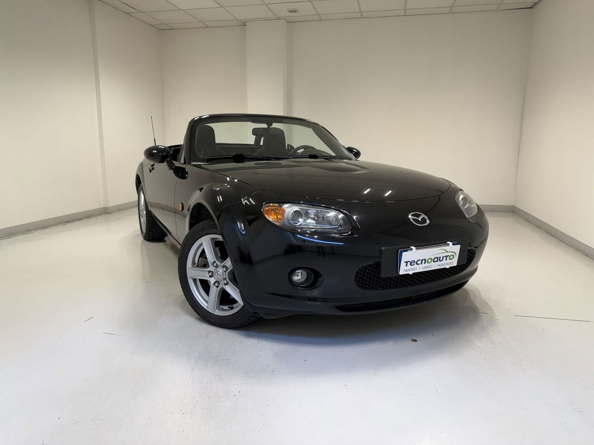 Mazda MX-5 Roadster 1.8L Fire (2)
