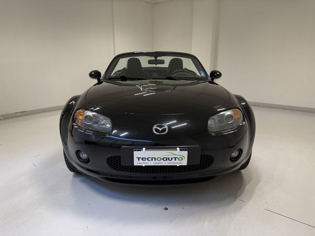 Mazda MX-5 Roadster 1.8L Fire (3)