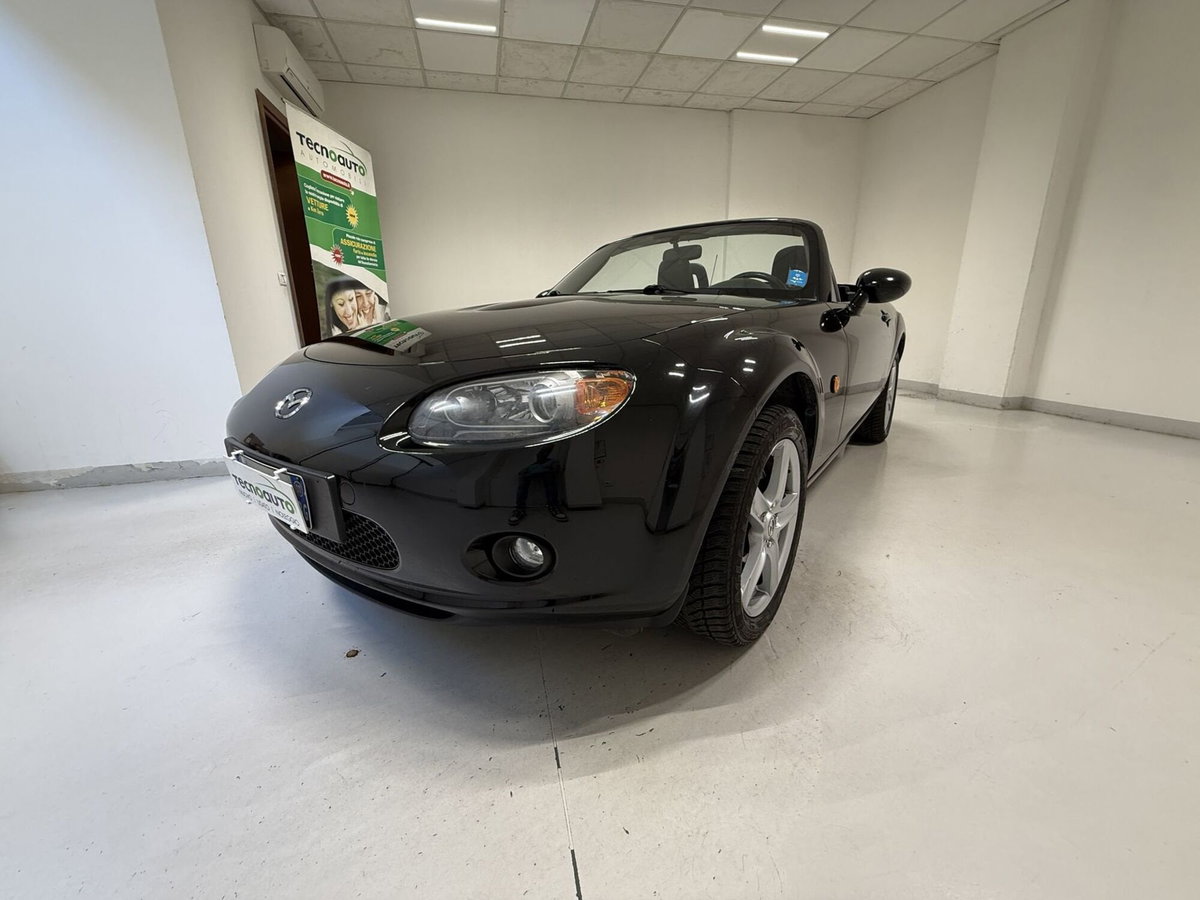Mazda MX-5 Roadster 1.8L Fire (7)