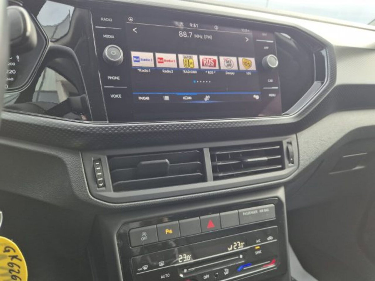 Volkswagen T-Cross 1.0 TSI Sport (13)
