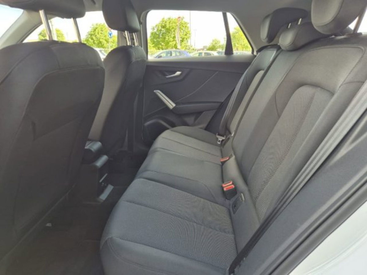 Audi Q2 Q2 30 TFSI Business (9)