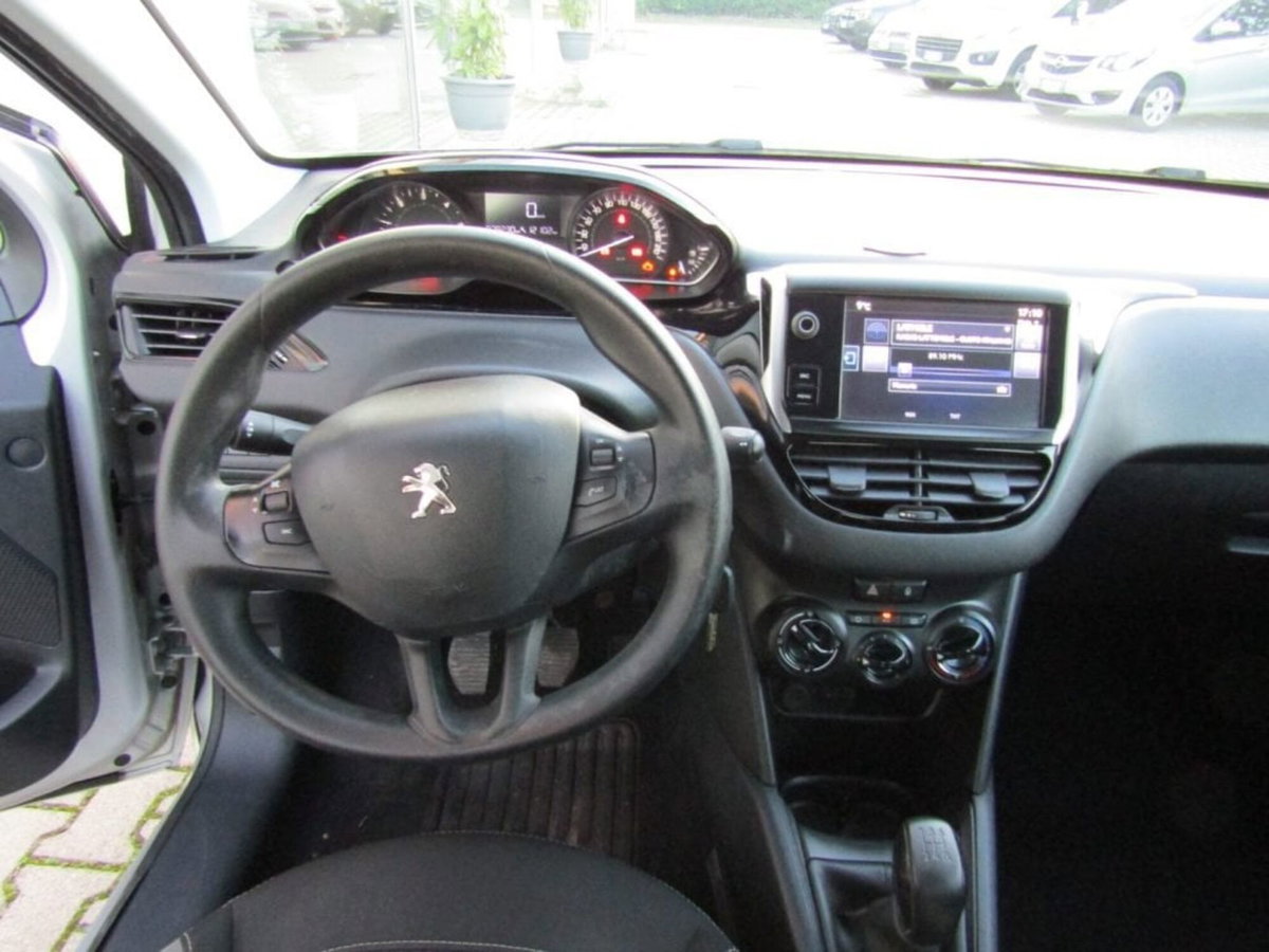 Peugeot 208 75 5 porte Allure (11)