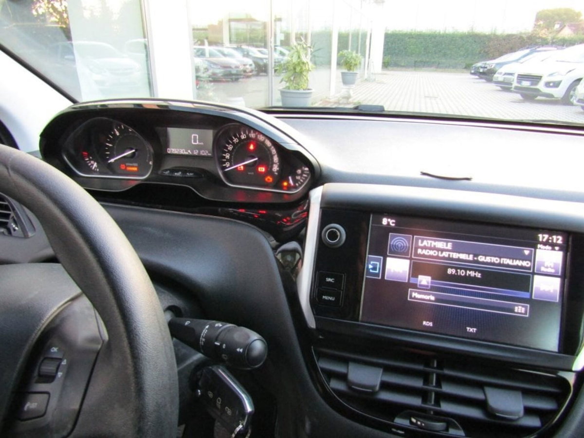 Peugeot 208 75 5 porte Allure (13)