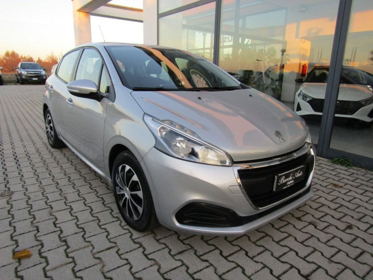 Peugeot 208 75 5 porte Allure (3)