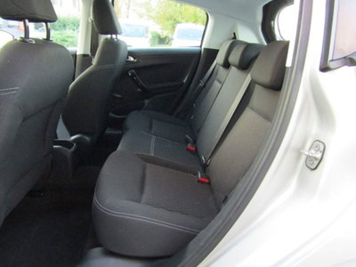 Peugeot 208 75 5 porte Allure (8)