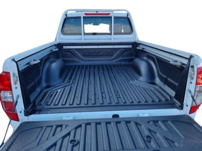 Nissan Navara 2.3 dCi 4WD King Cab Acenta (7)