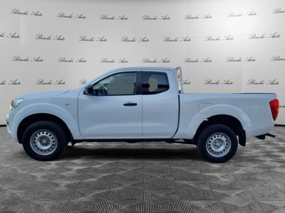 Nissan Navara 2.3 dCi 4WD King Cab Acenta (9)