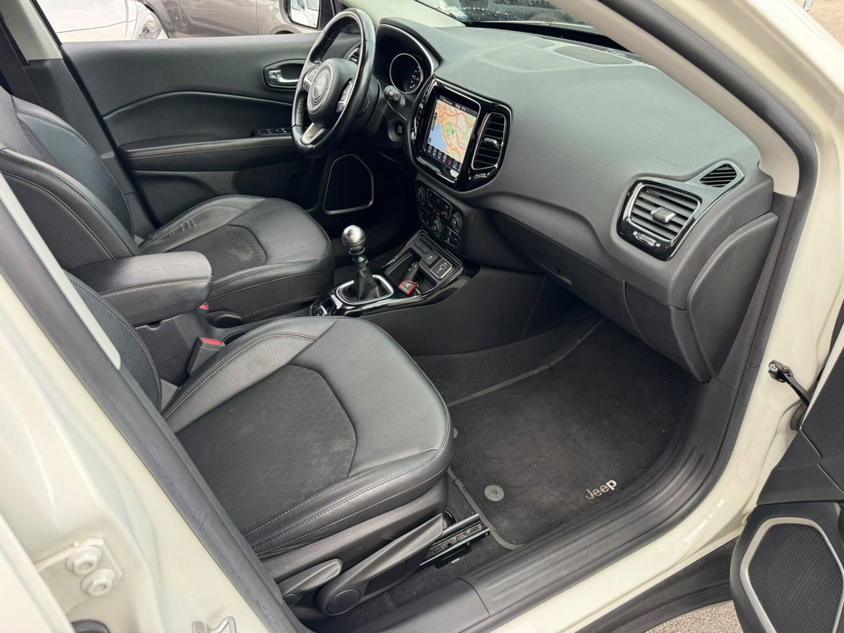 Jeep Compass 1.6 Multijet II 2WD Limited (9)