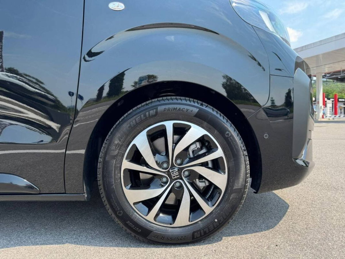 Fiat Ulysse 2.2 MJT Emotion (6)