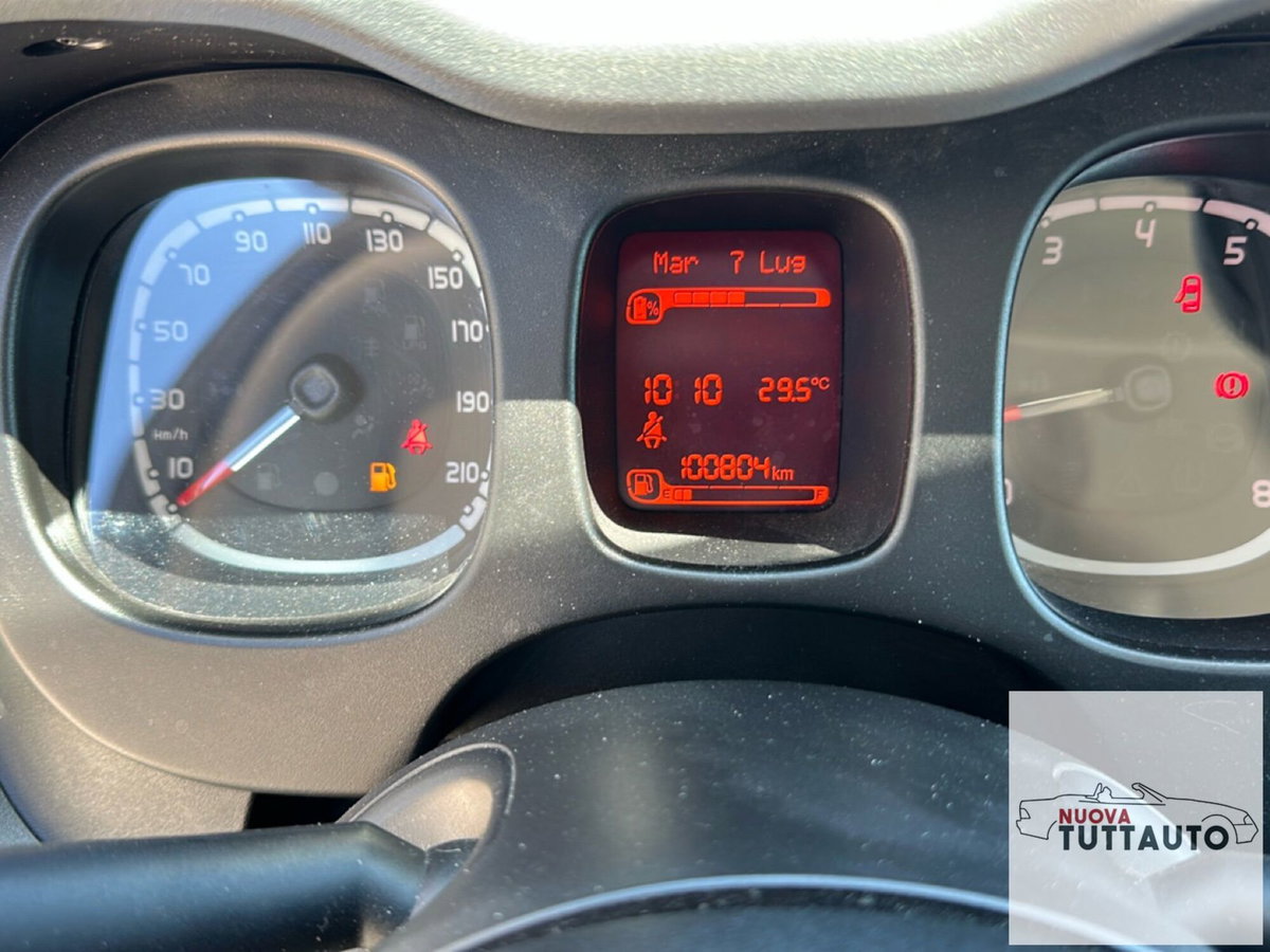 Fiat Panda 1.0 FireFly S&S Hybrid City Cross (17)