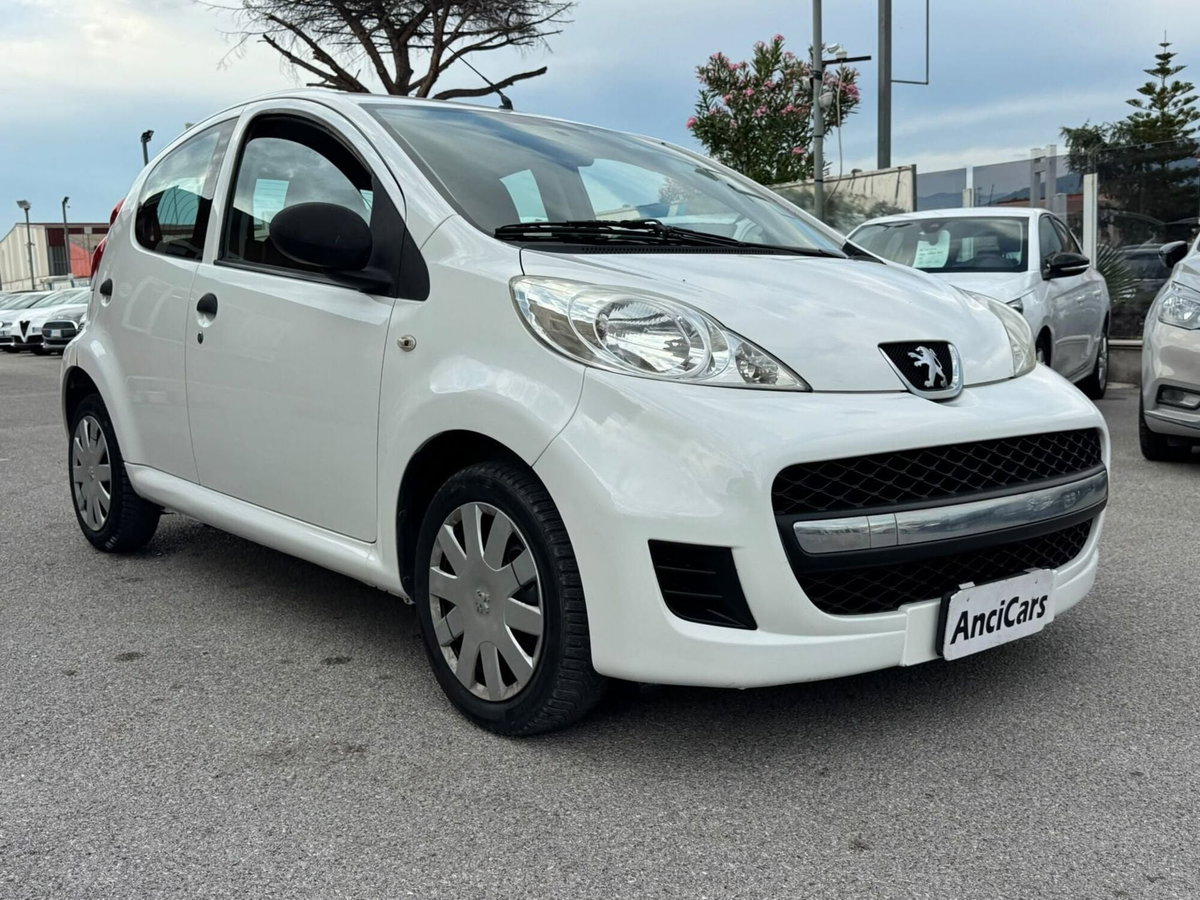 Peugeot 107 68CV 5p. Access (2)