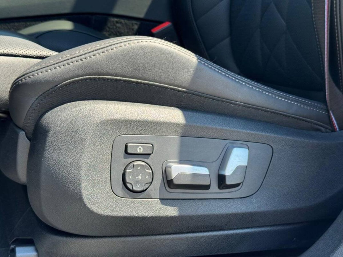 BMW X6 xdrive30d MSport Pro auto (16)