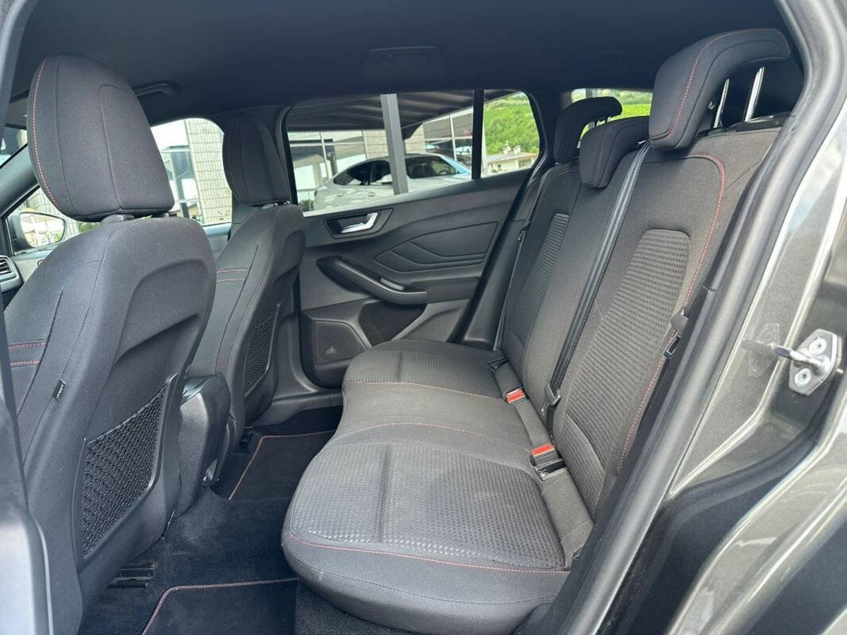 Ford Focus Station Wagon 1.5 EcoBlue 120 CV SW ST-Line X (15)
