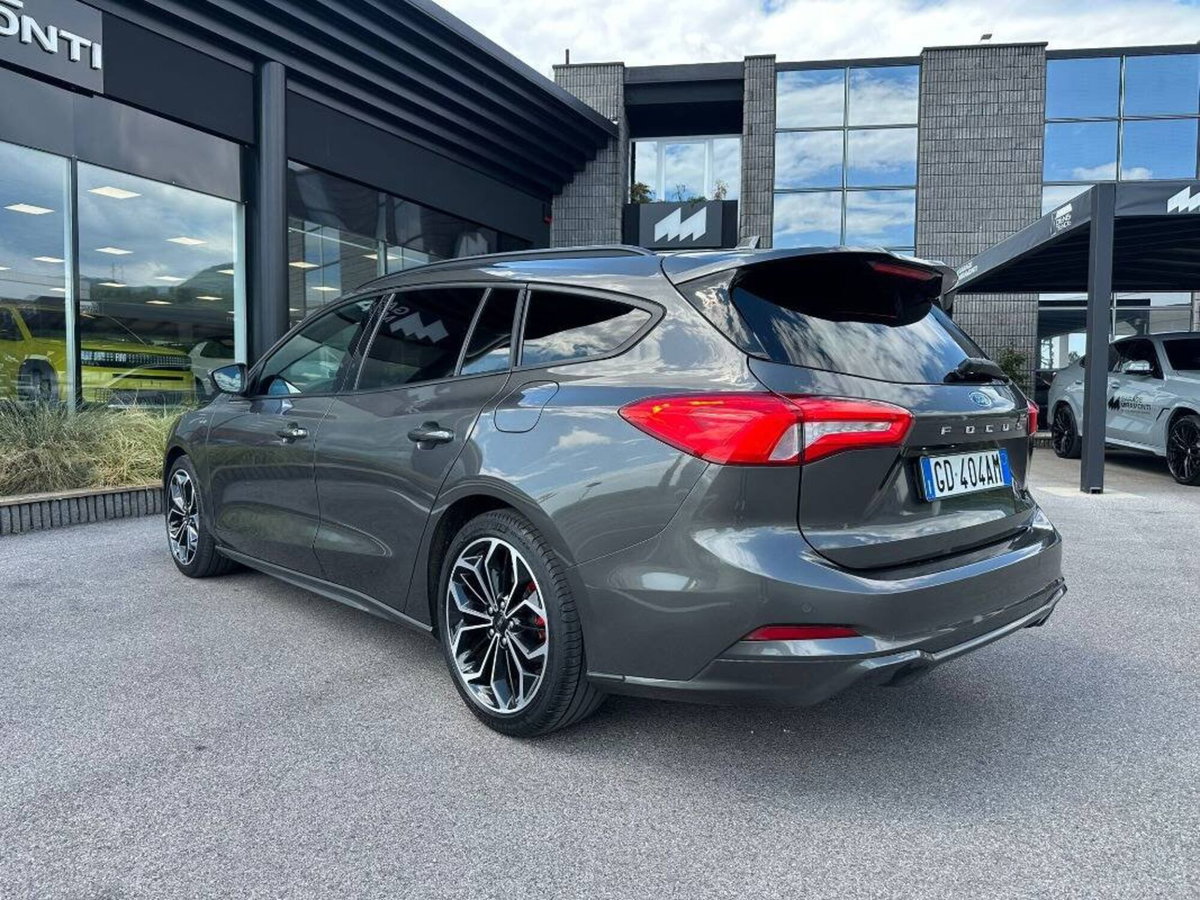 Ford Focus Station Wagon 1.5 EcoBlue 120 CV SW ST-Line X (4)