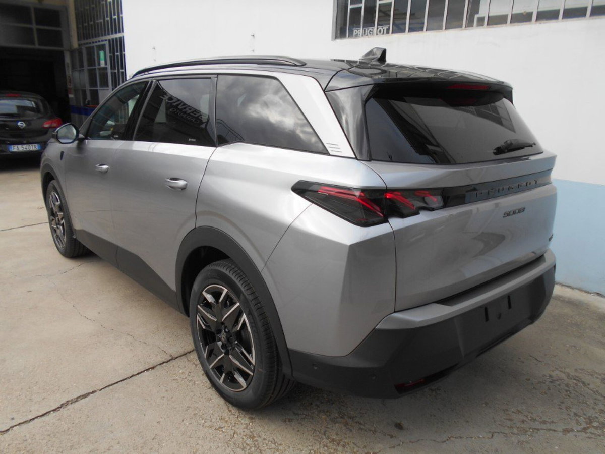 Peugeot 5008 1.2 hybrid GT 145cv 7p.ti e-dcs6 (5)