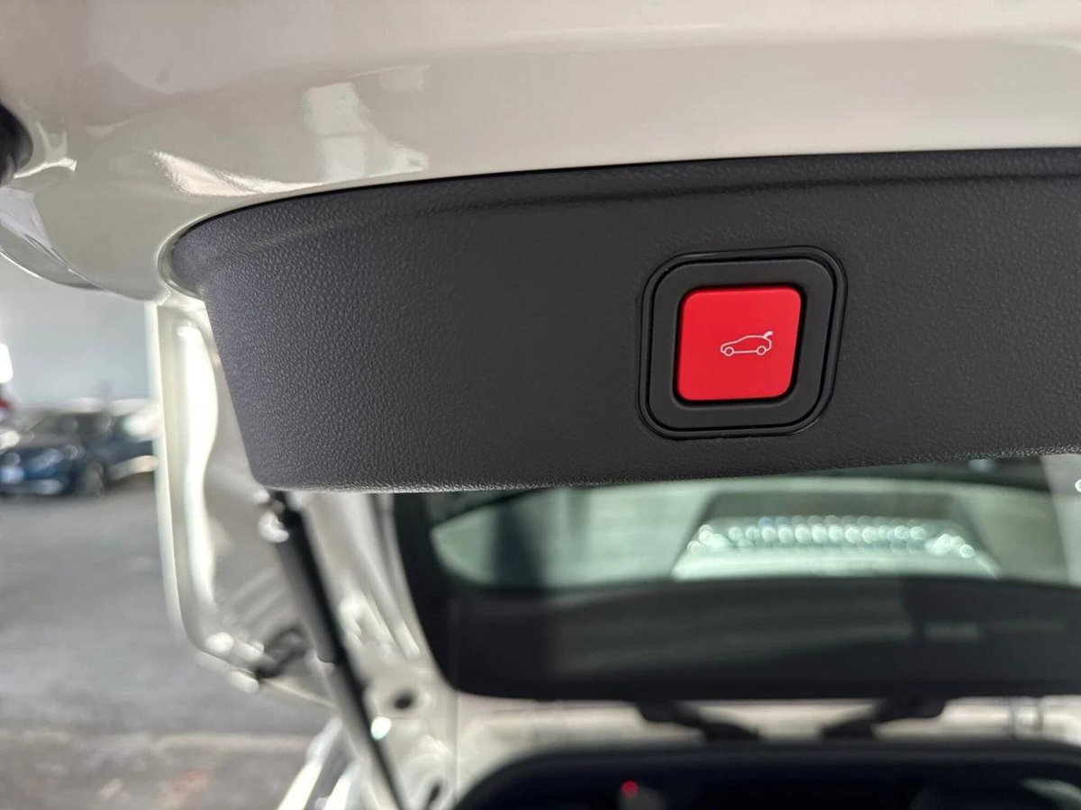 Alfa Romeo Junior 1.2 ibrida Speciale 145cv edct6 (19)