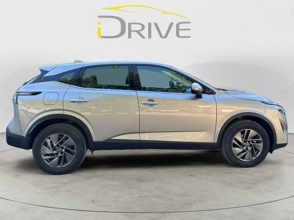 Nissan Qashqai 1.3 mhev Acenta 2wd 140cv (4)