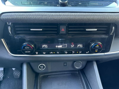 Nissan Qashqai 1.3 mhev Acenta 2wd 140cv (13)