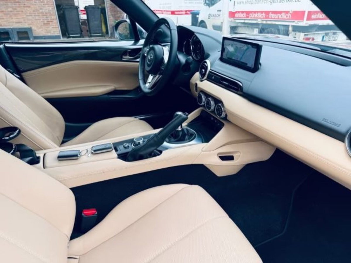 Mazda MX-5 2.0L Skyactiv-G Sport (11)